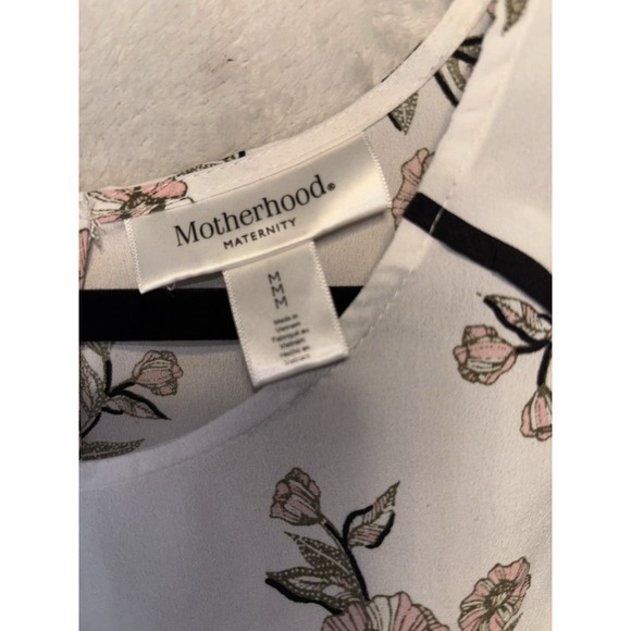 Motherhood Maternity floral Medium Shirt - Picture 9 of 10